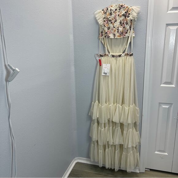 Mac Duggal Embroidered Bodice Cap Sleeve Ruffle Tiered Gown - Picture 15 of 16